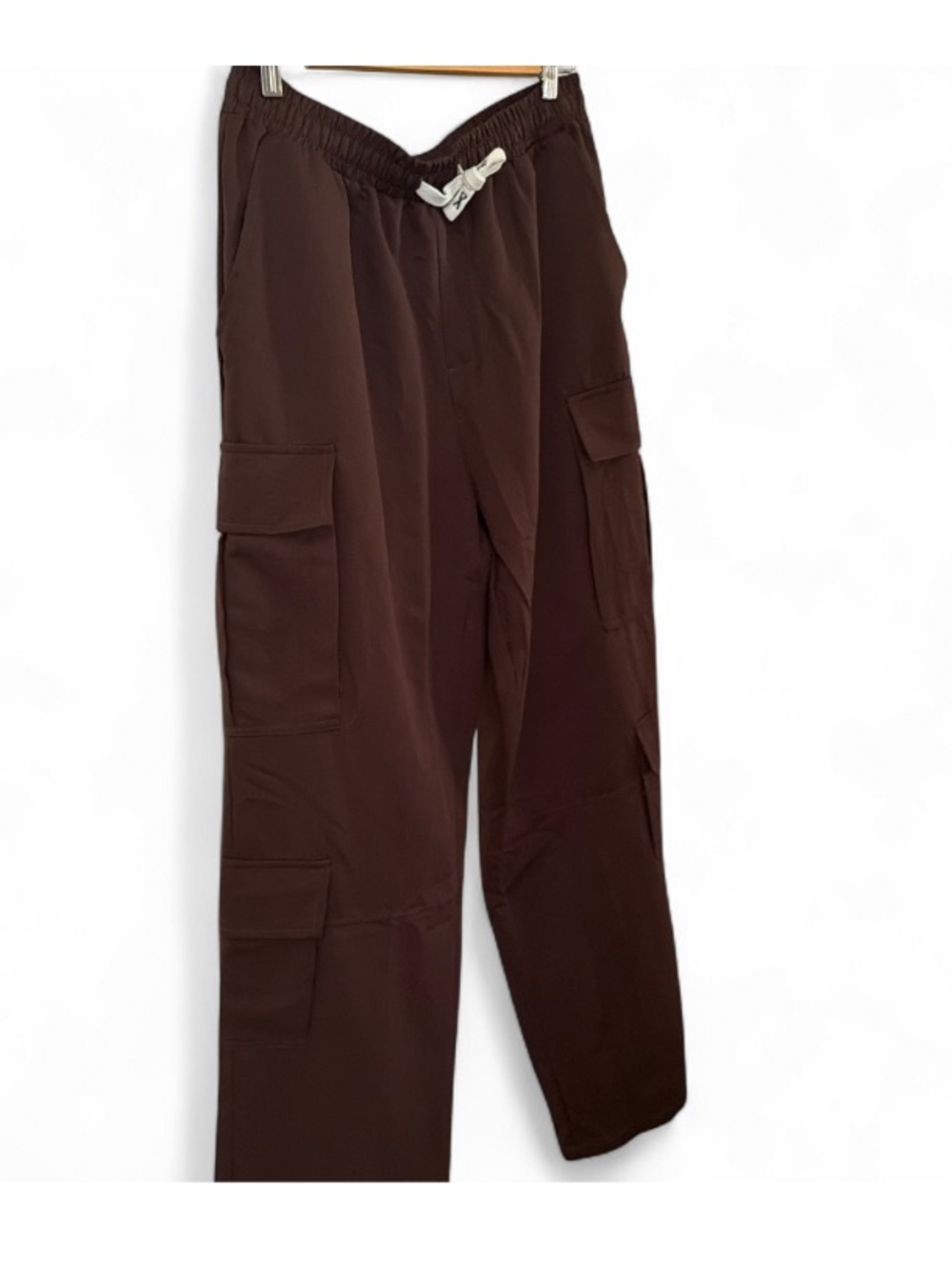 Relaxed Fit Men's Cargo Pants in Dark Brown